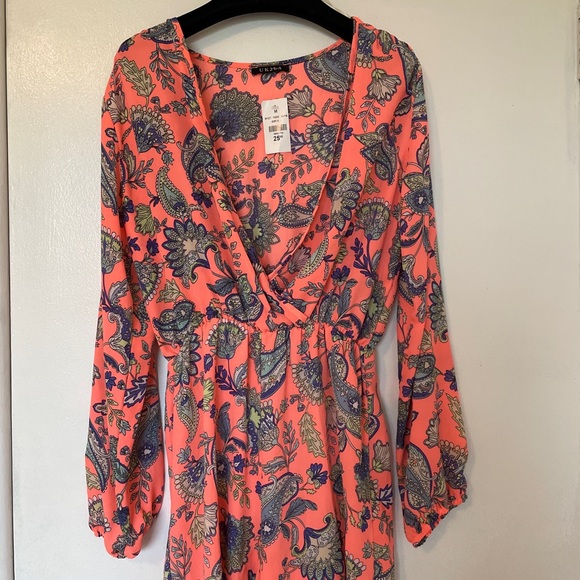 Neon Romper with Sleeves New with Tags - Picture 4 of 6